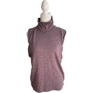 SIVA Sleeveless Turtleneck